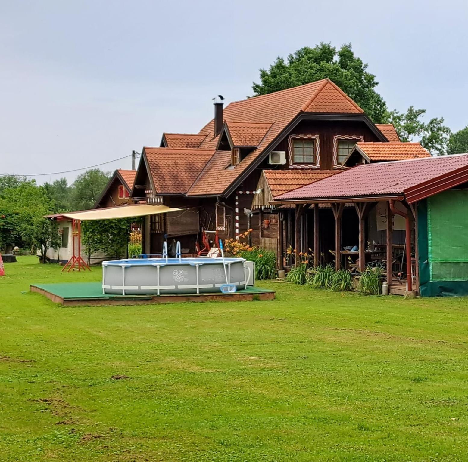 Rooms Ma La Karlovac Bagian luar foto