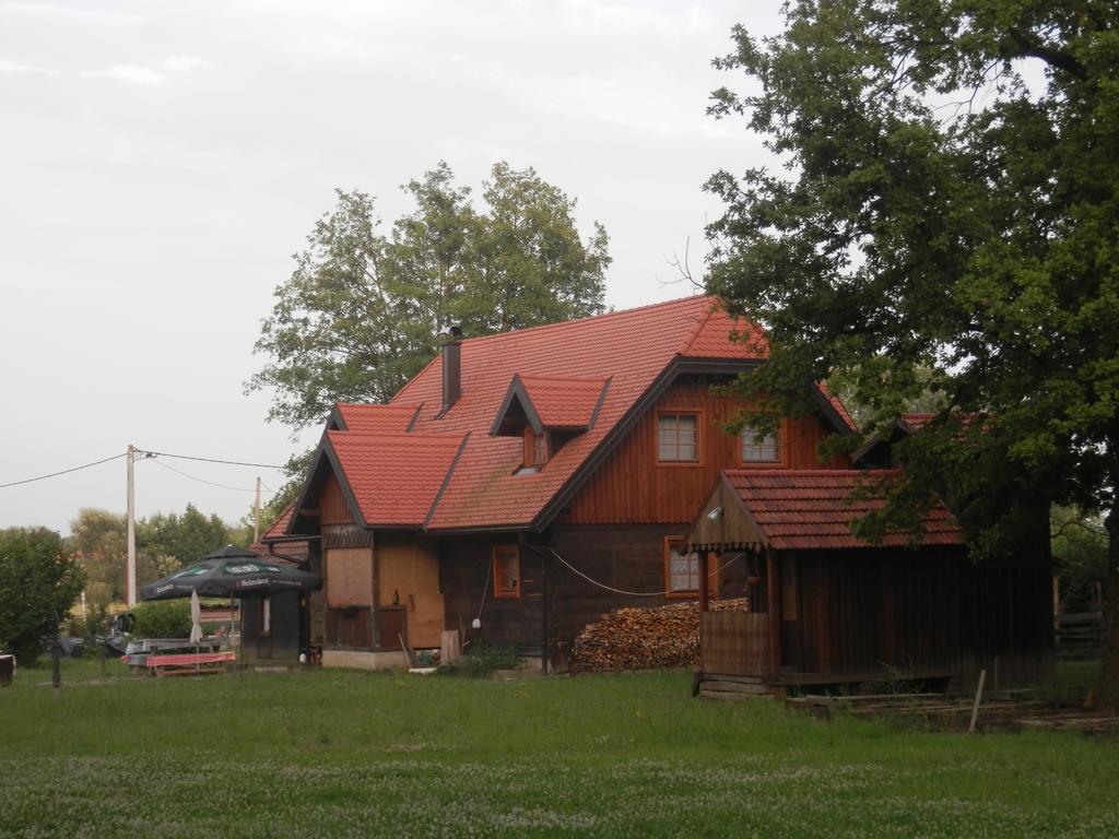 Rooms Ma La Karlovac Bagian luar foto